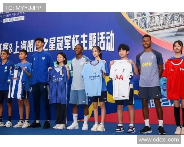 足球明星划船比赛精彩瞬间高清回顾尽享运动魅力与友谊的较量